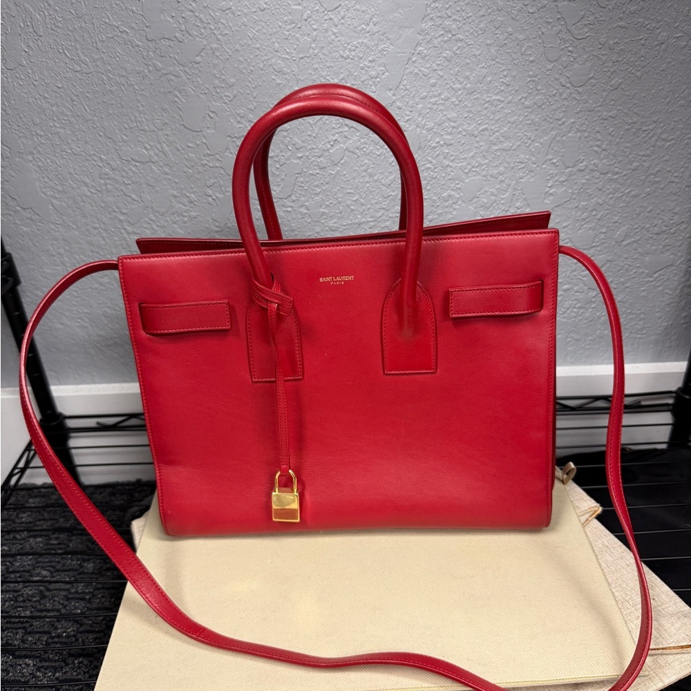 YSL Sac De Jour in rouge red - Small satchel strap - Picture 7 of 8